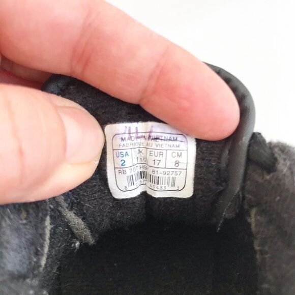 Reebok black classics leather trainers size 2 - Picture 7 of 8